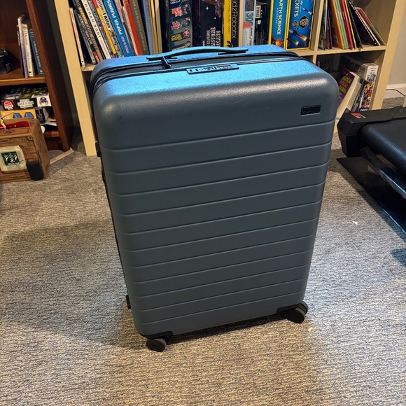 AWAY Medium Flex checked suitcase - Picture 1 of 8